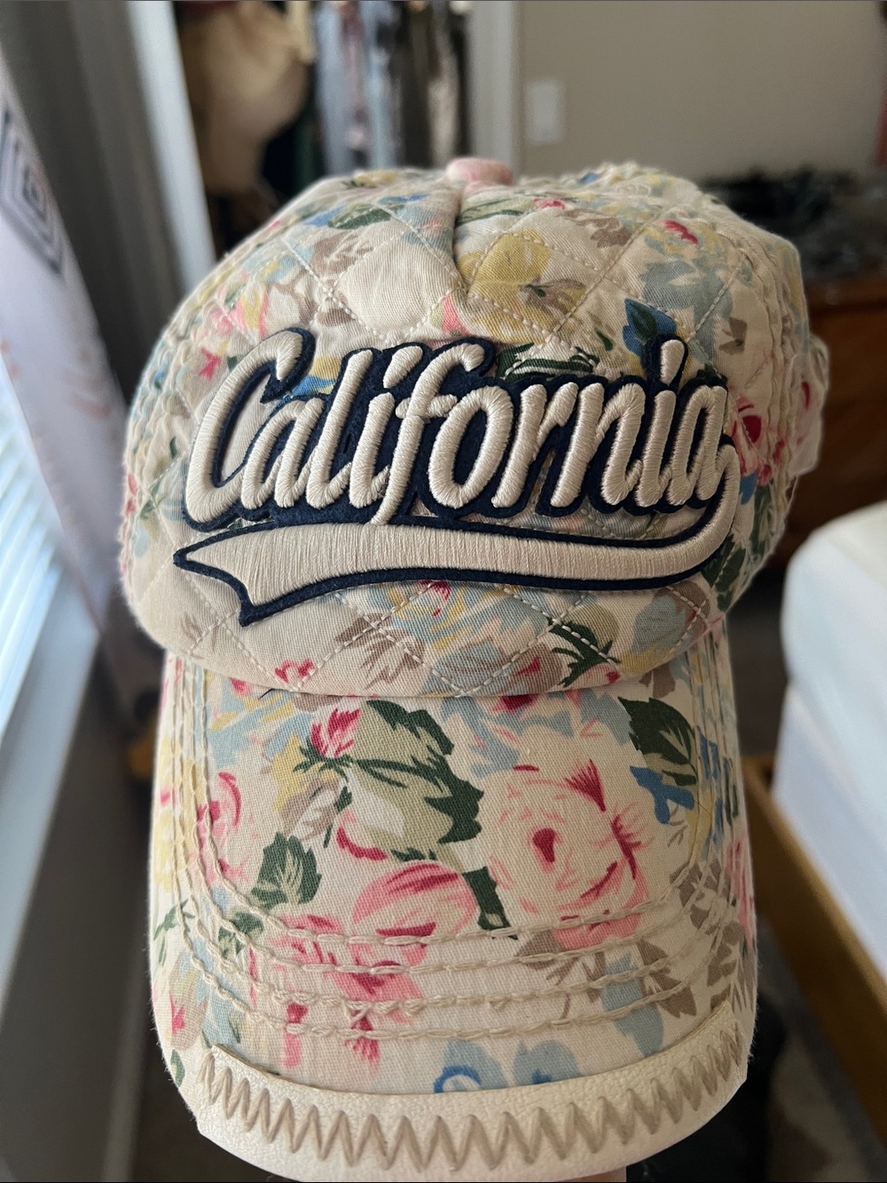 Robin Ruth Quilted Floral 'California' Baseball Cap - Cream, Pink, Blue, Green